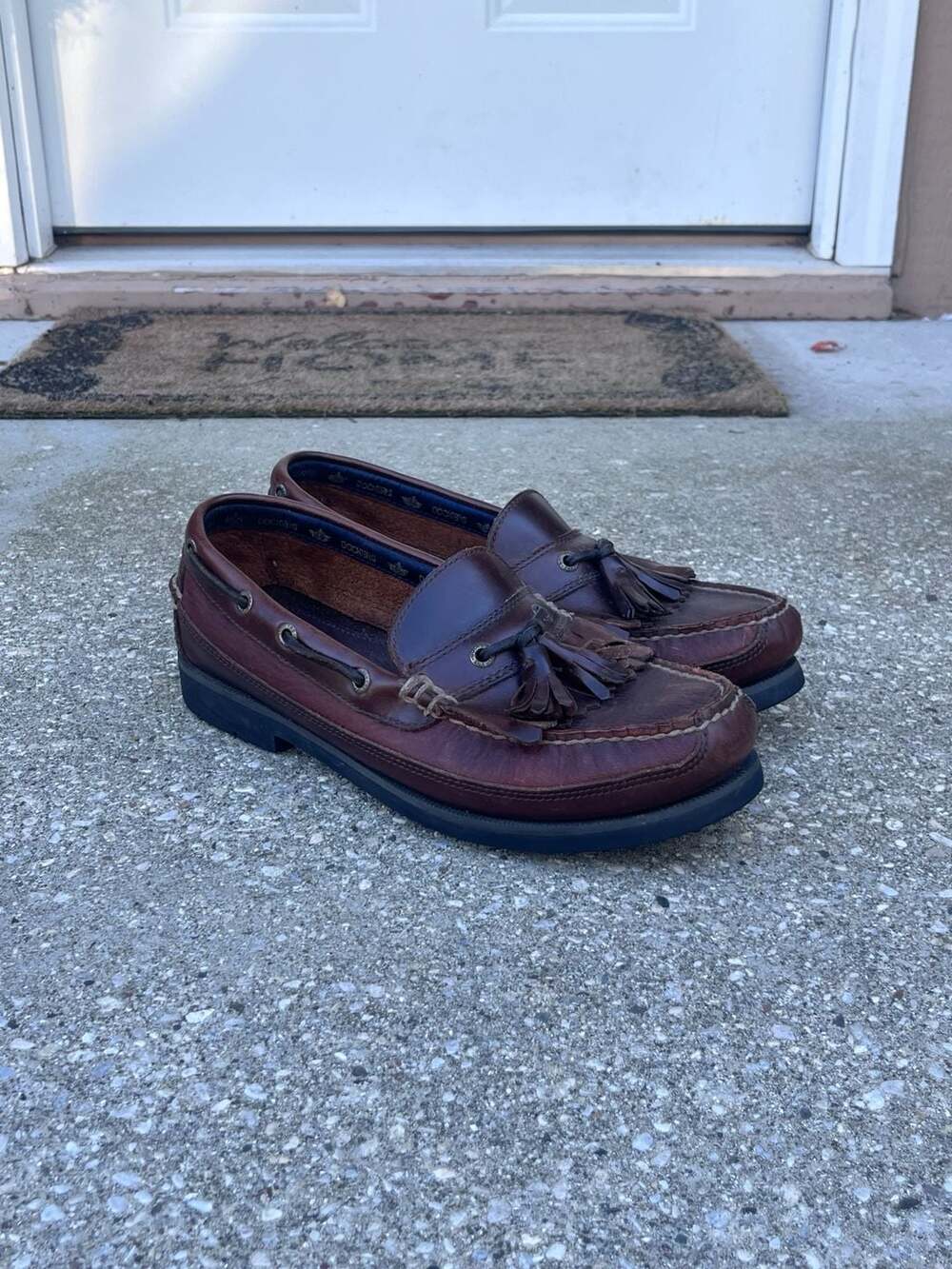 Y2K 2000s Dockers Tassel Loafers Size 9.5M Brown Leather Boat Shoes